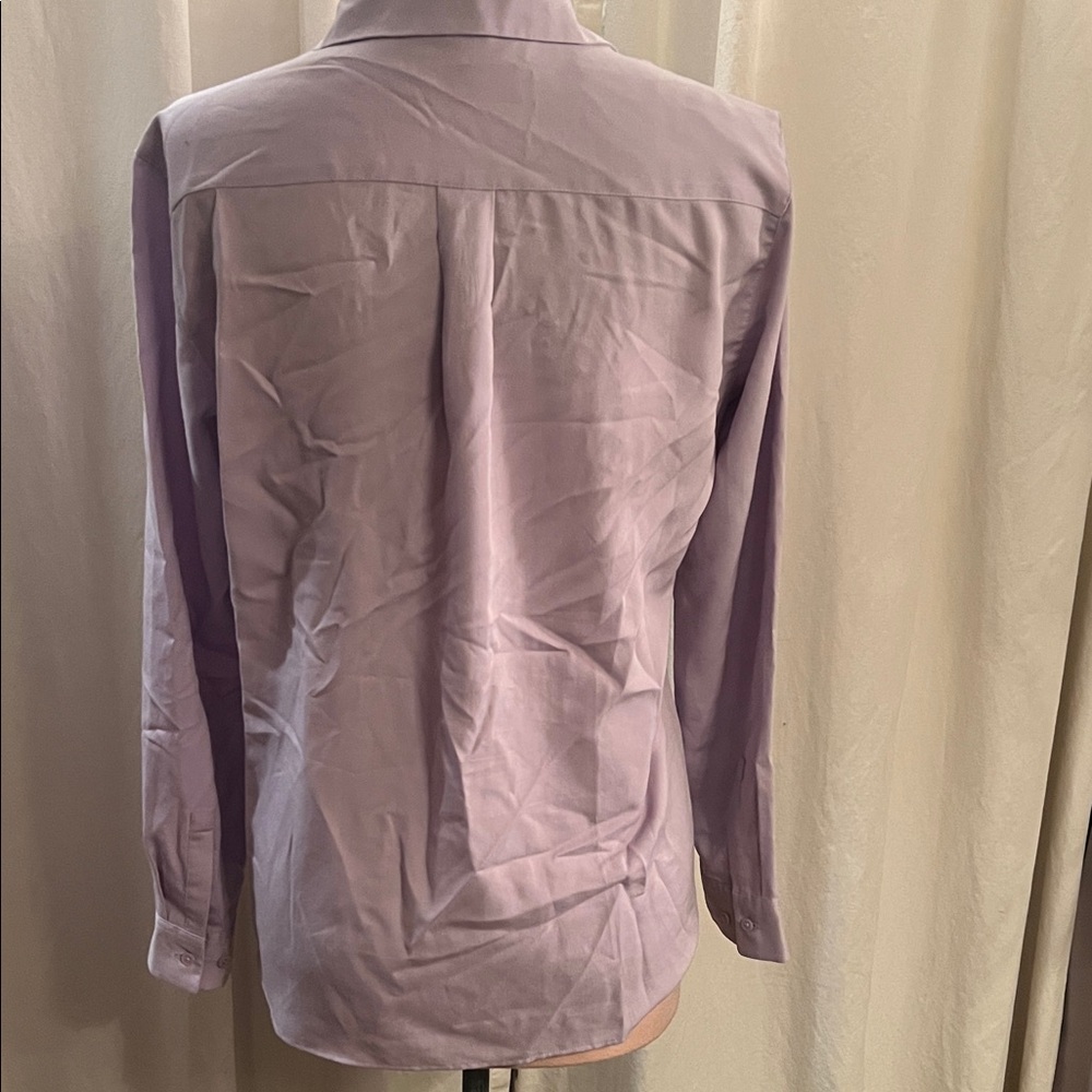 Uniqlo Women's Light Purple Button-Down Shirt - Picture 2 of 6